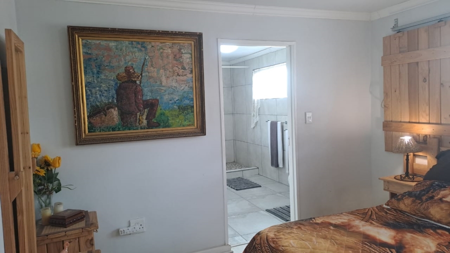 3 Bedroom Property for Sale in Loucharmante Western Cape